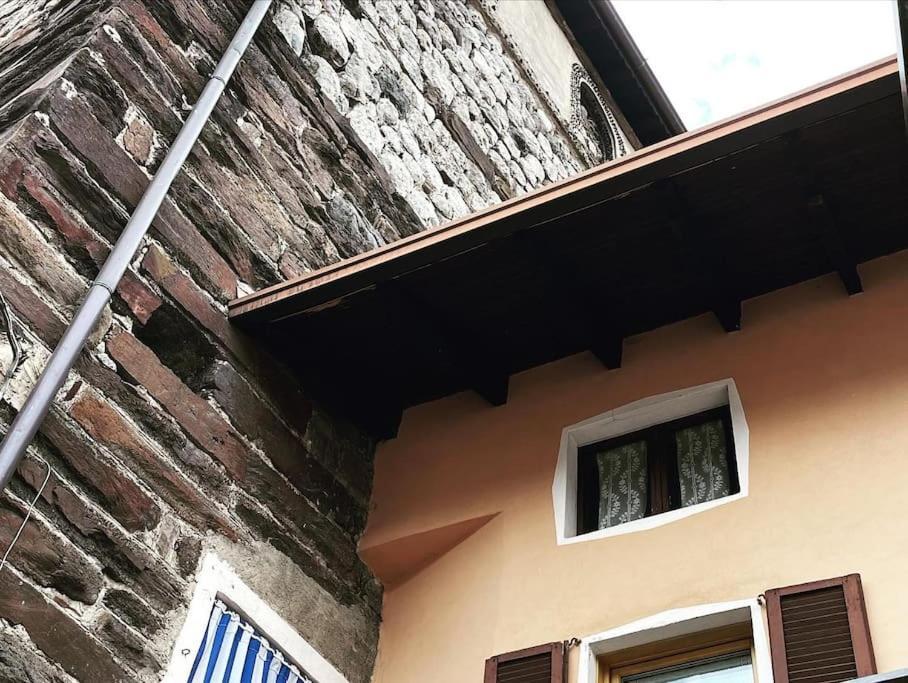 Casa Vacanze La Torre Malonno Kültér fotó